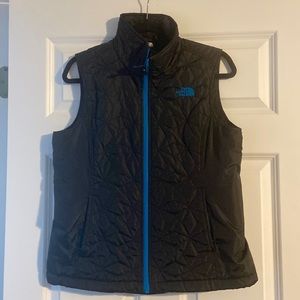 The North Face best. Size medium.